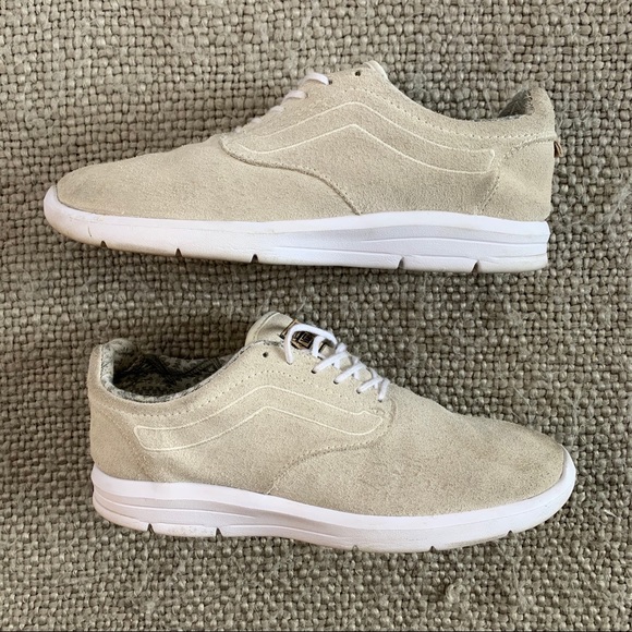 Vans Other - Vans suede lace up sneaker